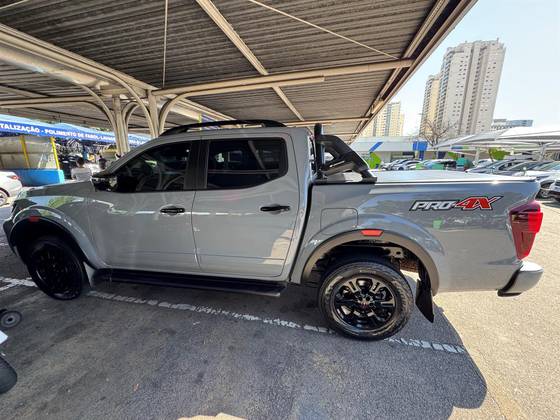 NISSAN FRONTIER 2.3 16V TURBO DIESEL PRO4X CD 4X4 AUTOMÁTICO